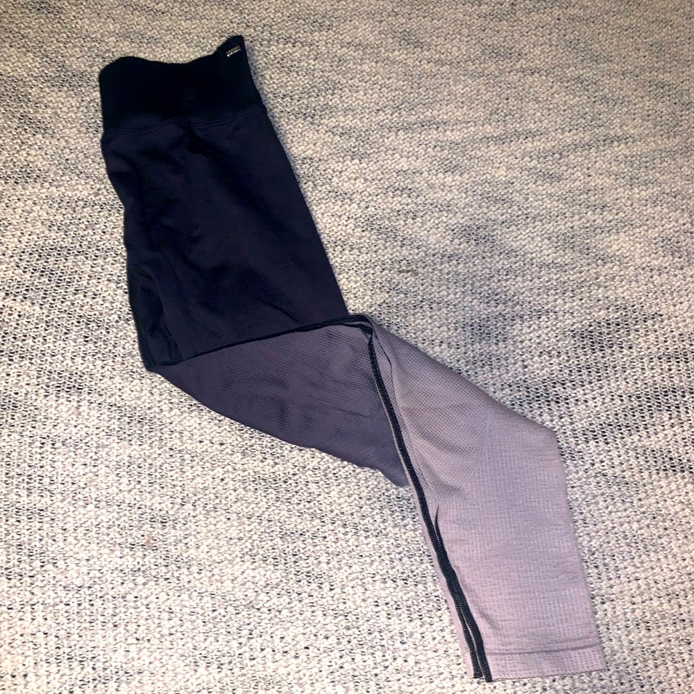 Medium PINK Victorias Secret Seamless Legging gradient black to off-white/gray